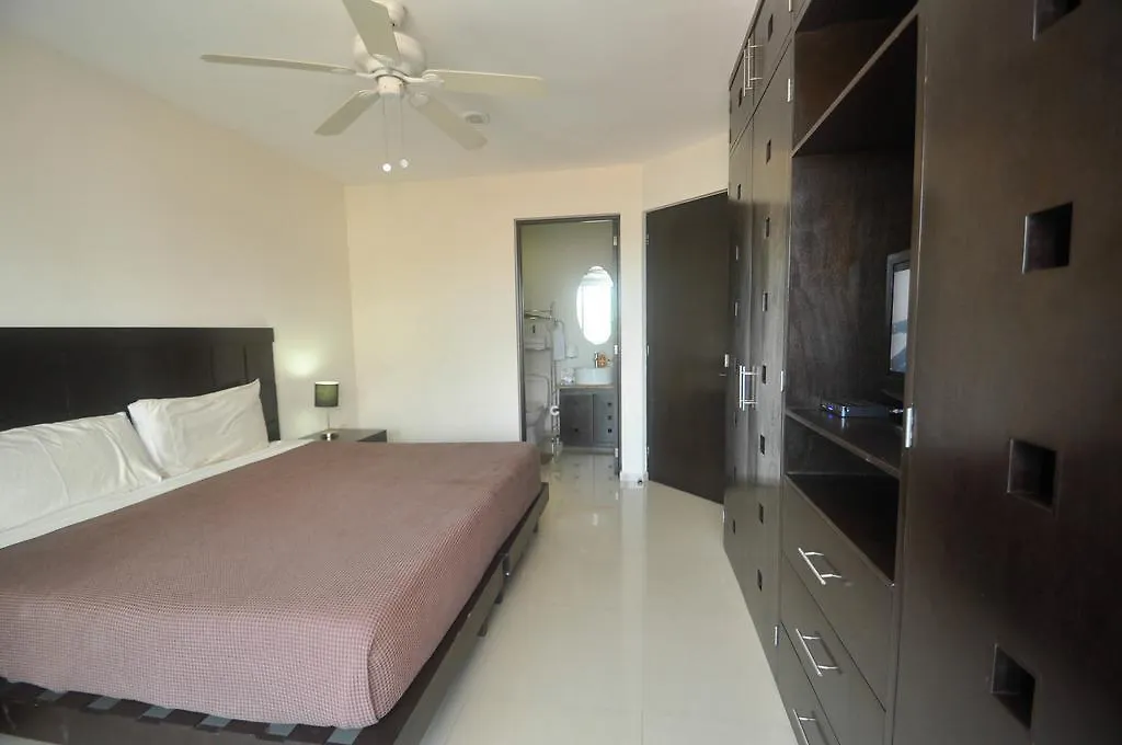 Lägenhet Phenomenal Location Near Beach & 5Th With Stunning Roof Pool Playa del Carmen